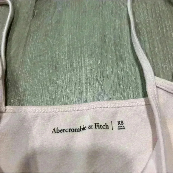 NWOT Abercrombie & Fitch Pink Cropped Sweetheart Cami Tank Top Size X-Small - Picture 4 of 6